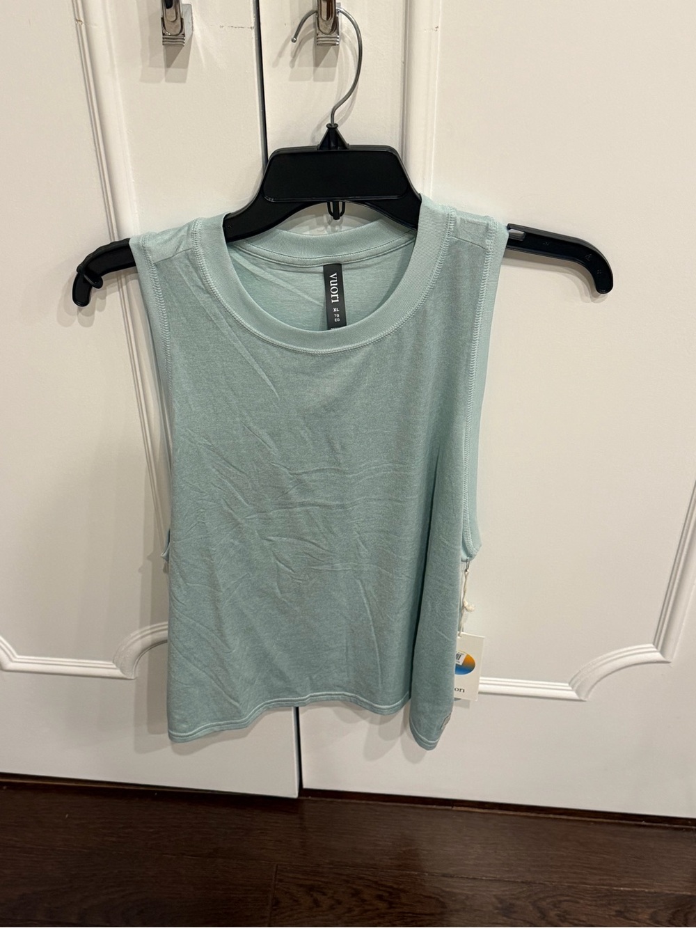 Vuori NWT XL spearmint heather energy tank